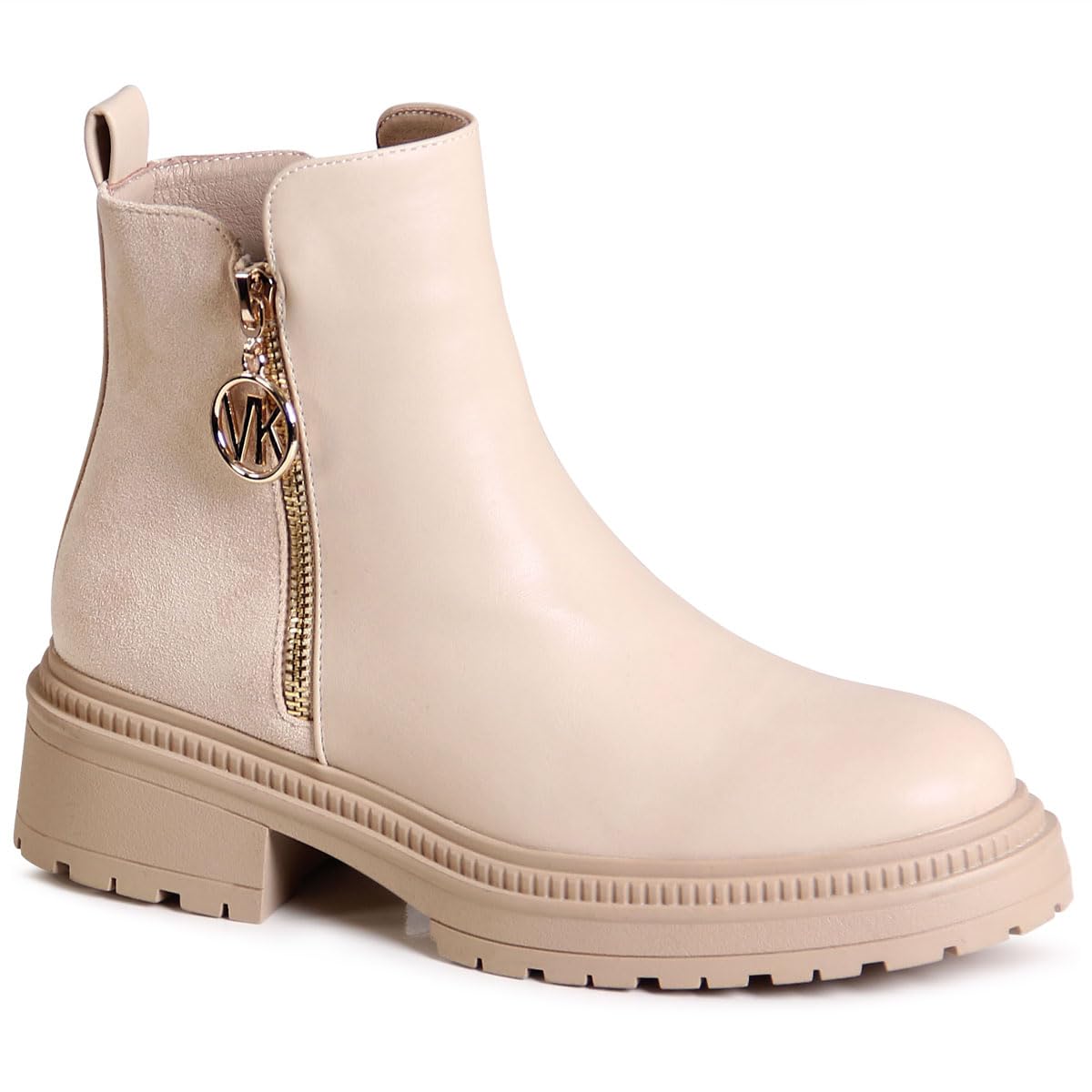  TopSchuhe24 2938 Damen Komfortable Plateau Stiefeletten für Everydays
| TopSchuhe24 2938 Damen Stylish Chelsea Boots zu